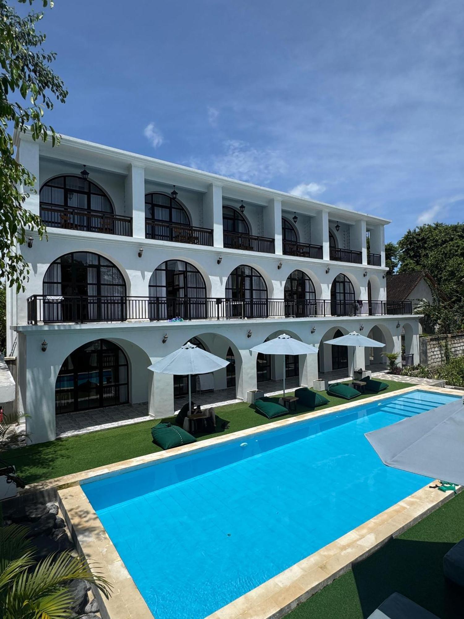 Nuansa Penida Hostel Toyapakeh Exterior photo